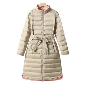 कस्टम महिला गर्म शीतकालीन हुड वाली लाइटनेस लॉन्ग कोट फैशन लेडीज़ लुक स्लिमर व्हाइट गूज़ डाउन पफ़र जैकेट