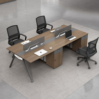 Poste de travail moderne en bois pour 4 personnes avec design modulaire, mobilier de bureau durable pour cloisons de bureau