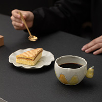 Ensemble tasse et soucoupe en céramique peintes à la main, motifs pomme et poire, 250 ml, pour le petit-déjeuner, le café, usage quotidien ; Mug chic et minimaliste