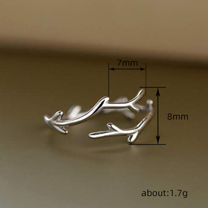 Anello da Donna Minimalista a Ramo Aperto Regolabile, Gioiello Semplice e alla Moda - Product Image 4