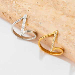 Nouveauté Bijoux pour femmes Zircone Forme de Z Bague barre Bague géométrique délicate pour femmes - Product Image 3
