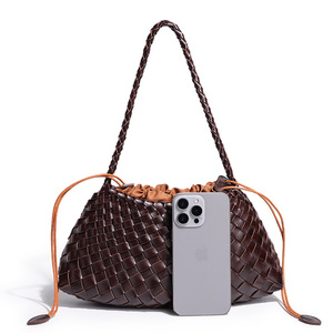 Nouveau sac à main élégant pour femme, style français, tissé à la main, avec fermeture éclair, en PU, tendance transfrontalière, sac à bandoulière chic - Product Image 2
