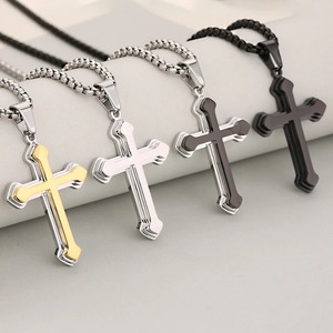 Collier pendentif croix de Jérusalem à 3 couches en acier inoxydable, bijou de luxe punk chrétien inaltérable, cadeau de baptême pour hommes et femmes - Product Image 5