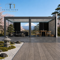 Pergola motorisée de luxe en aluminium imperméable avec toit à lames orientables et structure thermolaquée pour jardin, patio et terrasse
