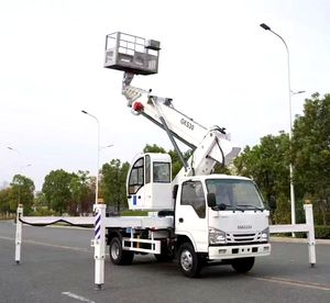 Plateforme de travail en hauteur Isuzu 30m à vente chaude, camion à flèche élévatrice avec quatre stabilisateurs hydrauliques externes pour la sécurité du travail - Product Image 4