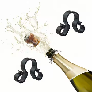 Usine pyrotechnique de <span class=keywords><strong>mariage</strong></span>, feux d'artifice, <span class=keywords><strong>fontaine</strong></span> de glace à gâteau, pince à bougie pour <span class=keywords><strong>champagne</strong></span>, vin et bière en plastique - Product Image 1