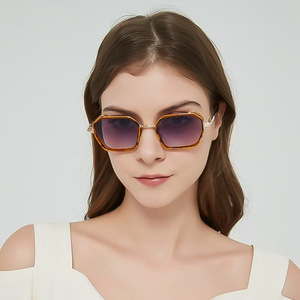 Gafas de sol con montura metálica, tamaño grande, protección UV400, gafas de sol unisex a la moda - Product Image 2