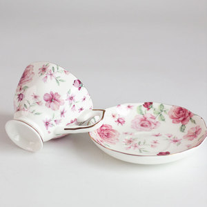 Ensemble de tasses à <span class=keywords><strong>café</strong></span> en céramique modernes et minimalistes, motif floral créatif personnalisé, service à thé de l'après-midi pour <span class=keywords><strong>café</strong></span> et thé - Product Image 3