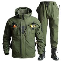 Ensemble uniforme tactique d'hiver pour hommes, tissu imperméable et coupe-vent, design multi-poches pour le travail en plein air, la randonnée