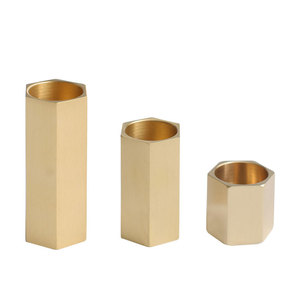 Wholesale Single Gold <strong>Brass</strong> Metal <strong>Candlestick</strong> <strong>Holders</strong> for Home Decoration for Christmas - Product Image 1
