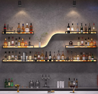 Porte-bouteilles mural moderne en fer forgé écologique à hauteur réglable pour le stockage du vin rouge