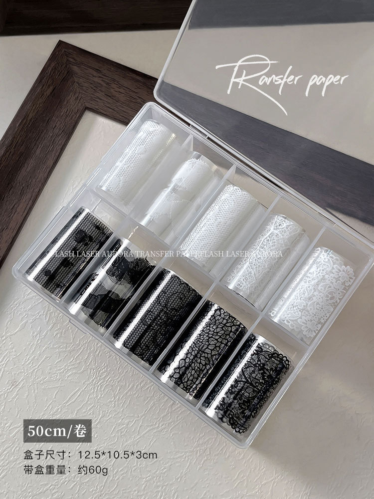 10 dentelles noires et blanches