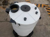 Réservoirs de carburant et d'eau en plastique à fond conique en LLDPE, fabriqués sur mesure par une usine OEM ODM, rotomoulés, durables, garantie 2 ans, haute pression