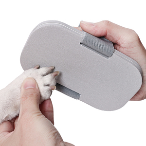Planche à gratter pour <span class=keywords><strong>chien</strong></span> sans stress Coupe-ongles en papier de verre pour chiens de compagnie sensibles Produit de nettoyage et de toilettage pour animaux de compagnie - Product Image 4