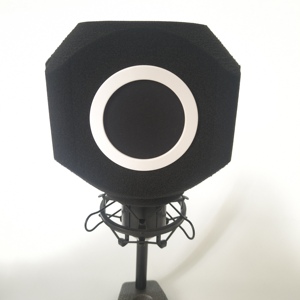 Cubierta insonorizada de micrófono de grabación de transmisión en vivo, cubierta de absorción de sonido de red antichispas de reducción de ruido de micrófono de condensador - Product Image 1