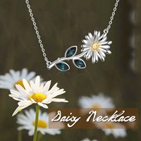 Nouveau design femmes bijoux 925 argent Sterling marguerite fleur cristal pendentif collier