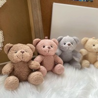 Ours en peluche court assis, pouces, poupée en peluche, sac suspendu, décoration de boîte-cadeau de mariage, poupée