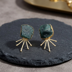Pendientes de tuerca geométricos de piedra natural chapados en oro estilo bohemio para mujer, uso diario, engaste de bisel - Product Image 1