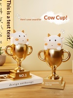 Trophée et ornements en résine personnalisés en forme de vache de dessin animé créatif pour les cadeaux souvenirs de gravure du champion des ventes de la réunion annuelle