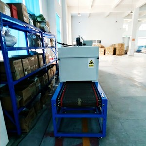 <span class=keywords><strong>Four</strong></span> de séchage industriel à bande maillée, circulation d'air chaud, moteur électrique, convoyeur automatique, haute productivité, utilisation en atelier - Product Image 3