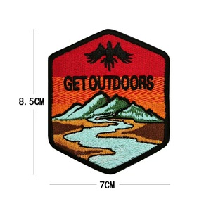 Maschio <span class=keywords><strong>femmina</strong></span> per <span class=keywords><strong>Velcro</strong></span> Patch distintivo da ricamo con scena pittoresca natura del fiume di montagna per campeggio all'aperto Off-Road cappello in PVC - Product Image 4
