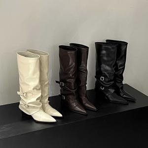 Bottines à talon bloc et bout pointu pour femme, avec boucle, en cuir premium, style western classique, qualité durable - Product Image 4