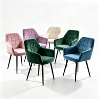 Fauteuil de salle à manger en velours tufté avec pieds en métal noir pour la maison, l'appartement, le restaurant, l'hôtel (vente en gros)