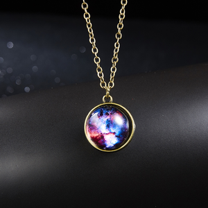 Collana da Donna con Ciondolo a Sfera di Vetro Luminoso al Buio, Design Fantasioso con Luna, Terra e Pianeti, Gioiello Regalo per Ragazze - Product Image 3