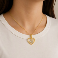 LULUFOCUS Nouveautés Collier Pendentif en Argent Sterling 925 Plaqué Or 18K avec Breloques Double Cœur CZ Tendance pour Femme