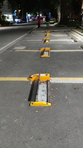 ระบบล็อคที่จอดรถแบบกำหนดเองจากโรงงานพร้อมระบบกั้นที่จอดรถแบบพลังงานแสงอาทิตย์ - Product Image 6