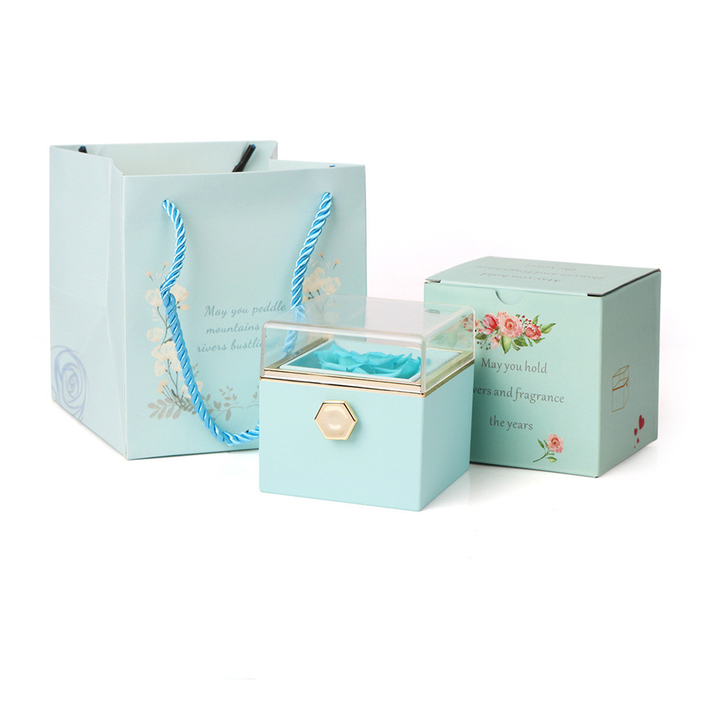 Confezione regalo verde. Nessuna collana inclusa