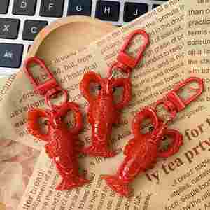 Novelty 3D Lobster Keychain Realistic Animal Pendant Funny Toy for Keys Bag Wholesale - Product Image 3