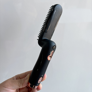 Peigne <span class=keywords><strong>à</strong></span> lisser électrique sans fil professionnel pour hommes poignée en plastique outil de coiffure court <span class=keywords><strong>barbe</strong></span> <span class=keywords><strong>brosse</strong></span> <span class=keywords><strong>à</strong></span> lisser - Product Image 2