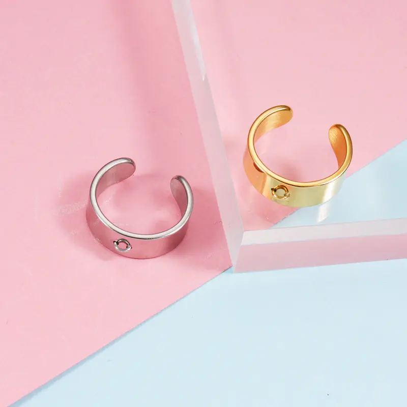 Liontin jimat dapat digantung di DIY Emas Laser ukiran baja tahan karat kosong perhiasan cincin jari terbuka untuk wanita