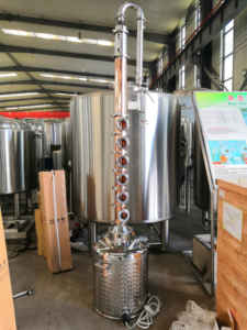 Equipo de Destilación y Purificación de Acero Inoxidable y Cobre de 50, 100 y 200 Litros para Licores, Baijiu, Whisky, Ginebra y Ron. - Product Image 2
