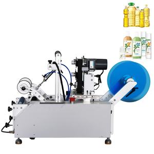 Machine d'étiquetage semi-automatique de bureau pour bouteilles rondes, idéale pour les cosmétiques et les petites bouteilles de boissons, format compact, peu encombrant - Product Image 4