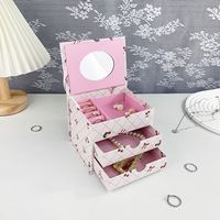 Boîte en carton personnalisée avec laminage mat miroir et gaufrage pour l'emballage d'un ensemble de jeu de maquillage pour filles