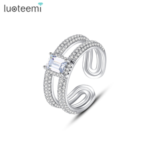 LUOTEEMI 90S Cristal À La Mode Doigt Zircon De Luxe Punk Bijoux Iced Out Géométrique Carré Pierre Femme Anneau - Product Image 1