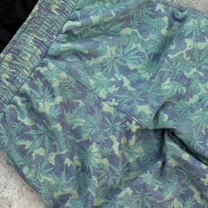 Pantalons pour hommes personnalisés ASISTO INDUSTRIES, doublure en polaire chaude, imperméable, teinture unie, design à jambes larges et pantalons ajustables pour hommes - Product Image 6