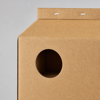 Maisonnette pour chat en liège en forme de maison avec porte ronde