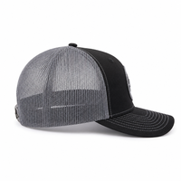 Gorra Trucker de Malla de Poliéster/Algodón con Logotipo Bordado 3D de Alta Calidad, Costuras en Contraste, Estilo Moderno para Playa y Fiestas
