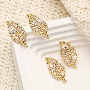 Bolsa de 14K de oro de alto color con incrustaciones de circón colgante de hoja hecho a mano DIY pulsera collar pendientes colgante moda venta directa de fábrica - Product Image 2