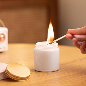 Aromatherapie-Geschenkset: Becherförmige Kleine Glaskerzen mit Sojawachs, Rauchfrei, Ätherische Öle, Duftkerzen, Romantisch und Kreativ - Product Image 3