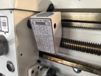 Tour horizontal C6256E/2000 pour usinage multi-matériaux, destiné à la fabrication industrielle de quincaillerie