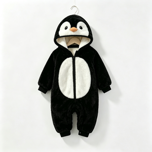 Combinaison bébé pingouin personnalisée, Combinaison en peluche pingouin, Costume de pingouin pour tout-petit, Combinaison bébé pingouin moelleuse, Combinaison à capuche pingouin confortable - Product Image 3