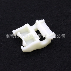 Shuangxuan <b>Car</b> <b>Door</b> <b>Sill</b> Trim Clips 7703077256 For Renault 553D 553C 553H 853A 853C B530 B531 B533 B534 Plastic Fasteners - Product Image 3