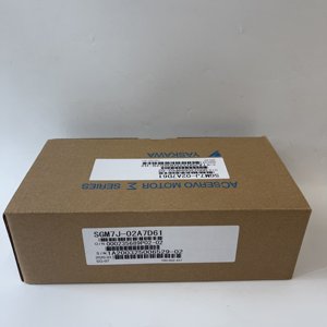Moteur servo AC Yaskawa SGM7J-02A7D61 - Product Image 1