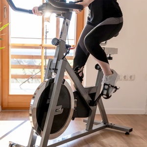Bicicleta <span class=keywords><strong>de</strong></span> <span class=keywords><strong>Spinning</strong></span> Comercial VIGFIT con Volante <span class=keywords><strong>de</strong></span> Inercia <span class=keywords><strong>de</strong></span> 15 kg y Manillar y Asiento Ajustables para Gimnasio, Bicicleta <span class=keywords><strong>de</strong></span> Ejercicio Profesional - Product Image 5