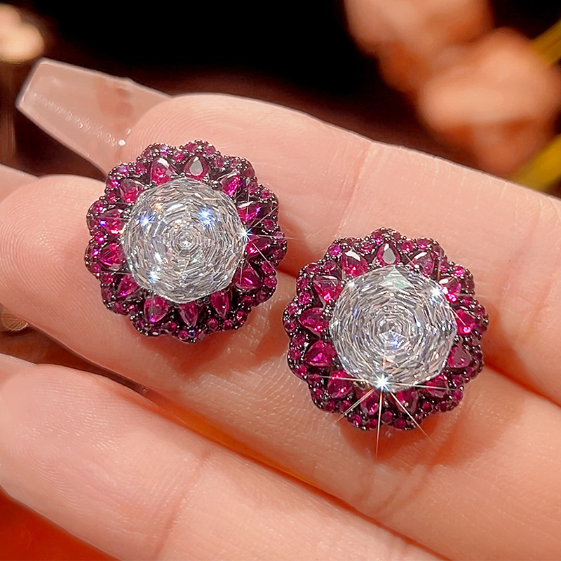 Boucles d'oreilles puces en or noir et diamants blancs