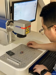 سوار فاليانا الكلاسيكي المقاوم للماء المطلي بالذهب، سلسلة صليب دينية كاثوليكية مسيحية للجنسين - Product Image 6